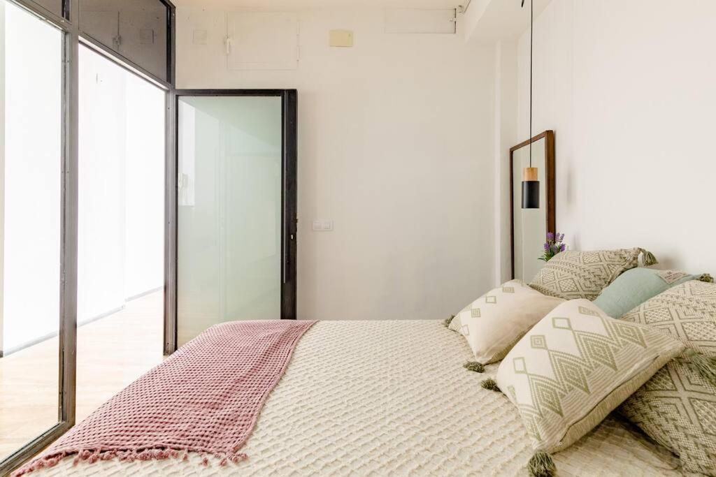 Апартаменти Cozy Loft Patio+Pool +Wifi Валенсія Екстер'єр фото
