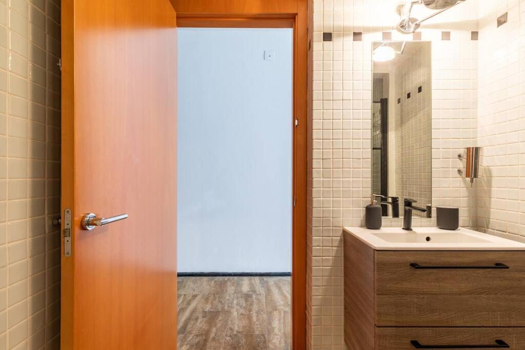 Апартаменти Cozy Loft Patio+Pool +Wifi Валенсія Екстер'єр фото